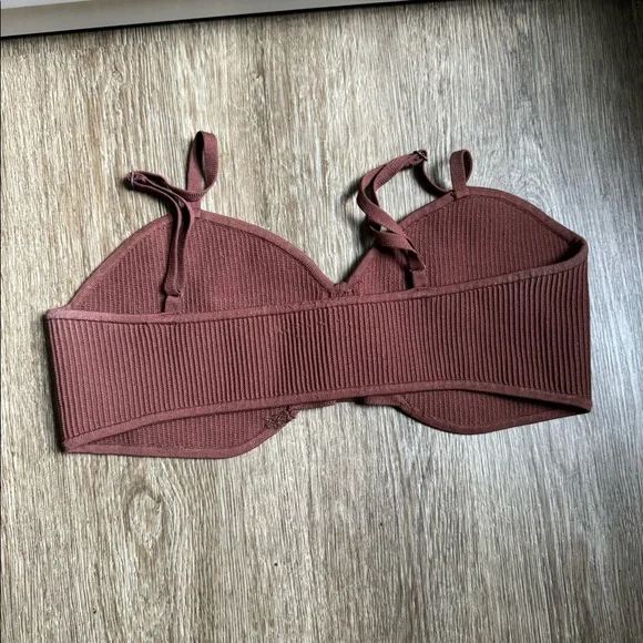 Babaton Bra Top - Picture 2 of 4